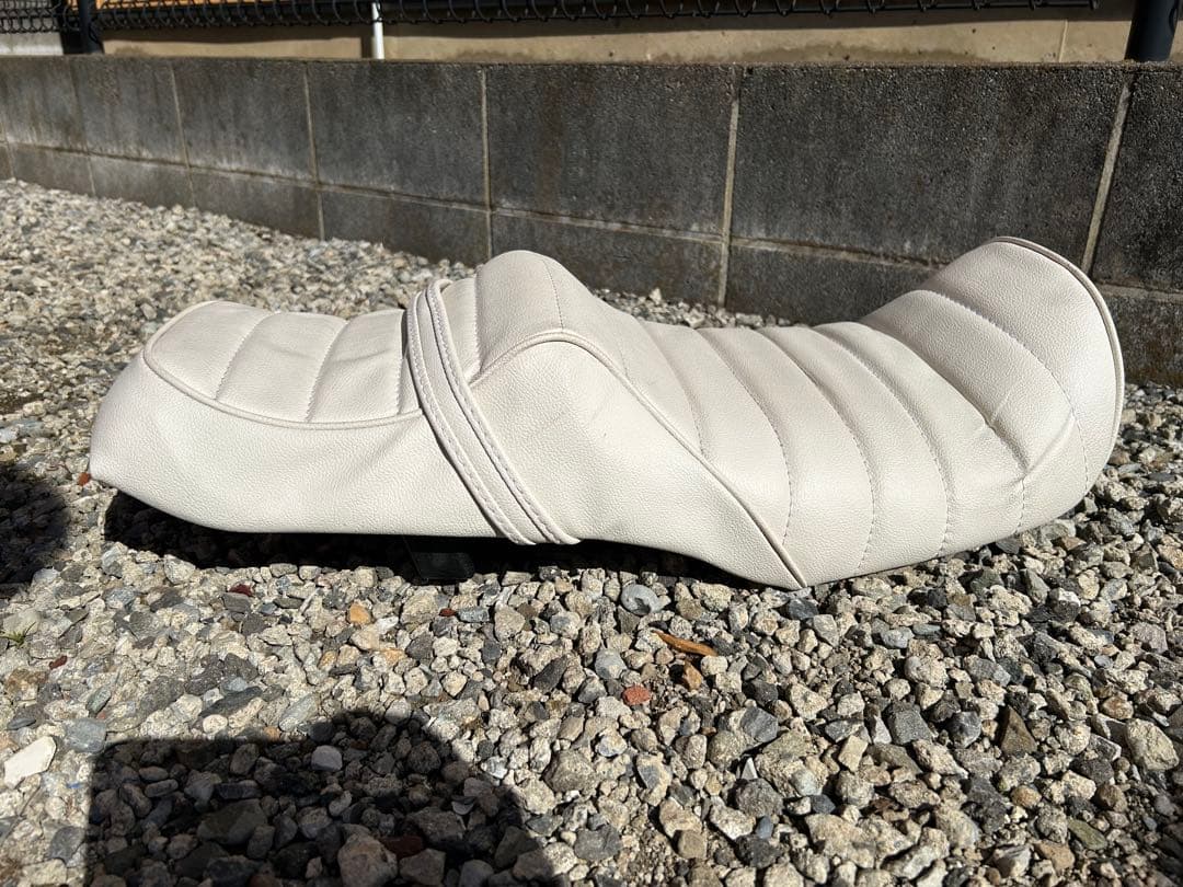 cb400sf nc31 タックロールシート 白 ホワイト 純正ベース