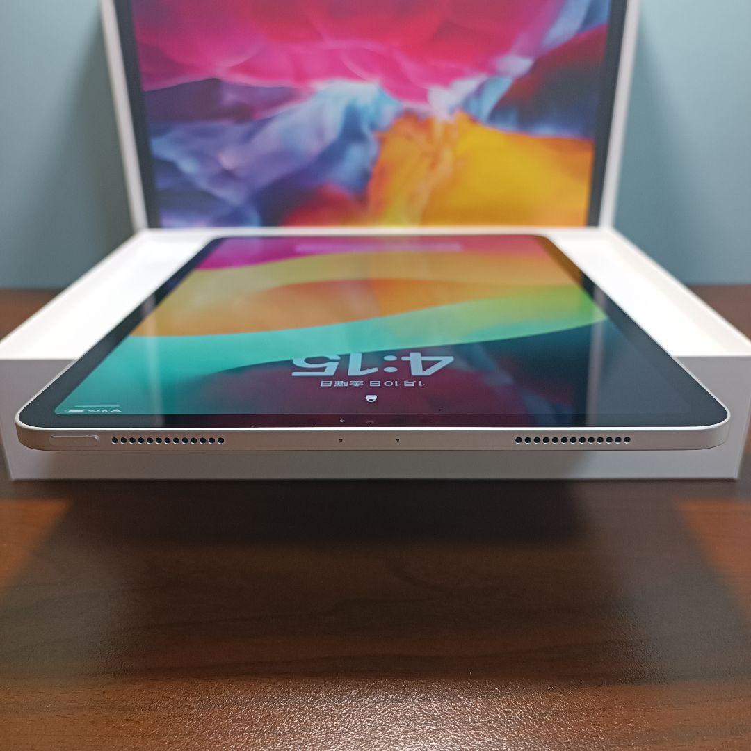 (美品) iPad Pro 11 第2世代 256GB キーボード付き[15]
