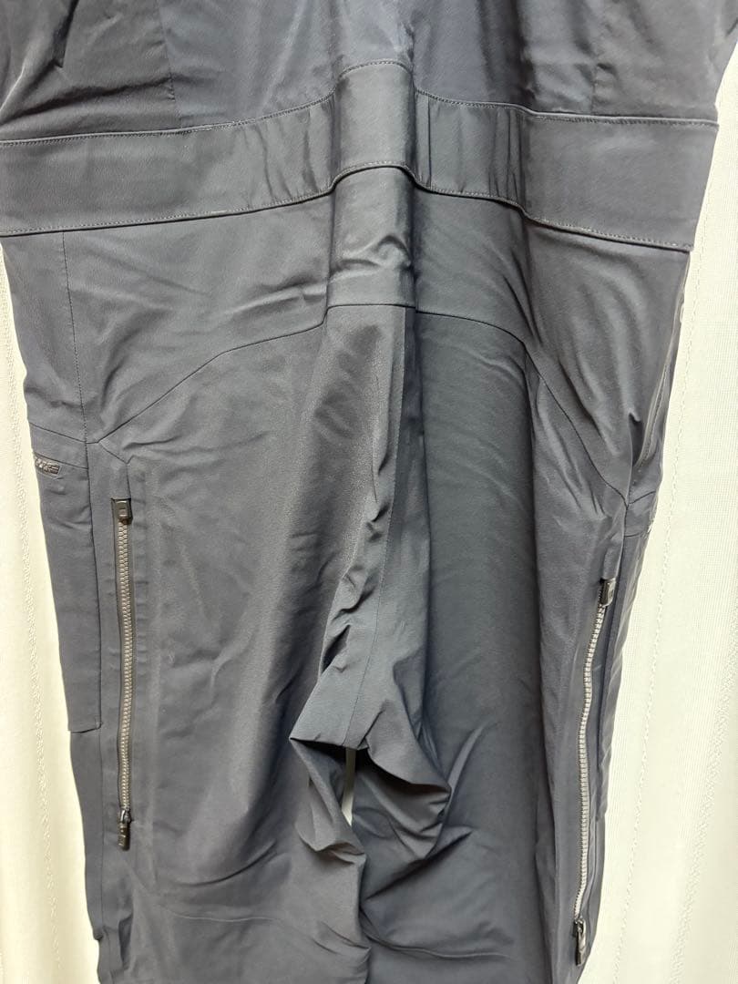 BURTON AK FREEBIRD BIB M ブラック