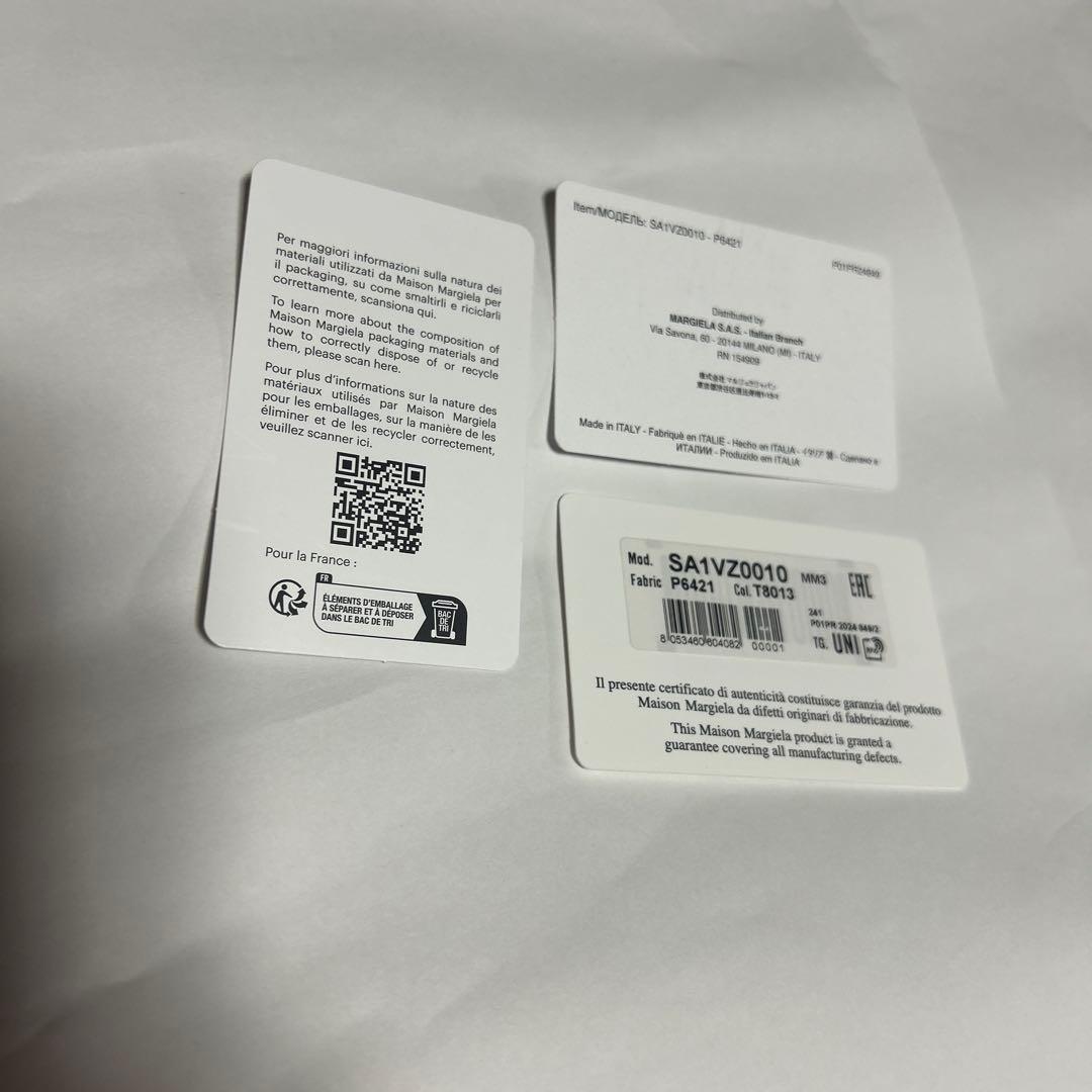 Margiela ★ ラウンドジップ式ポケットiPhone14 PROカバー