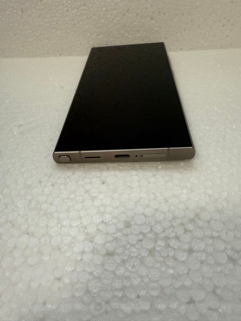 【極美品】Samsung Galaxy S24 Ultra 本体