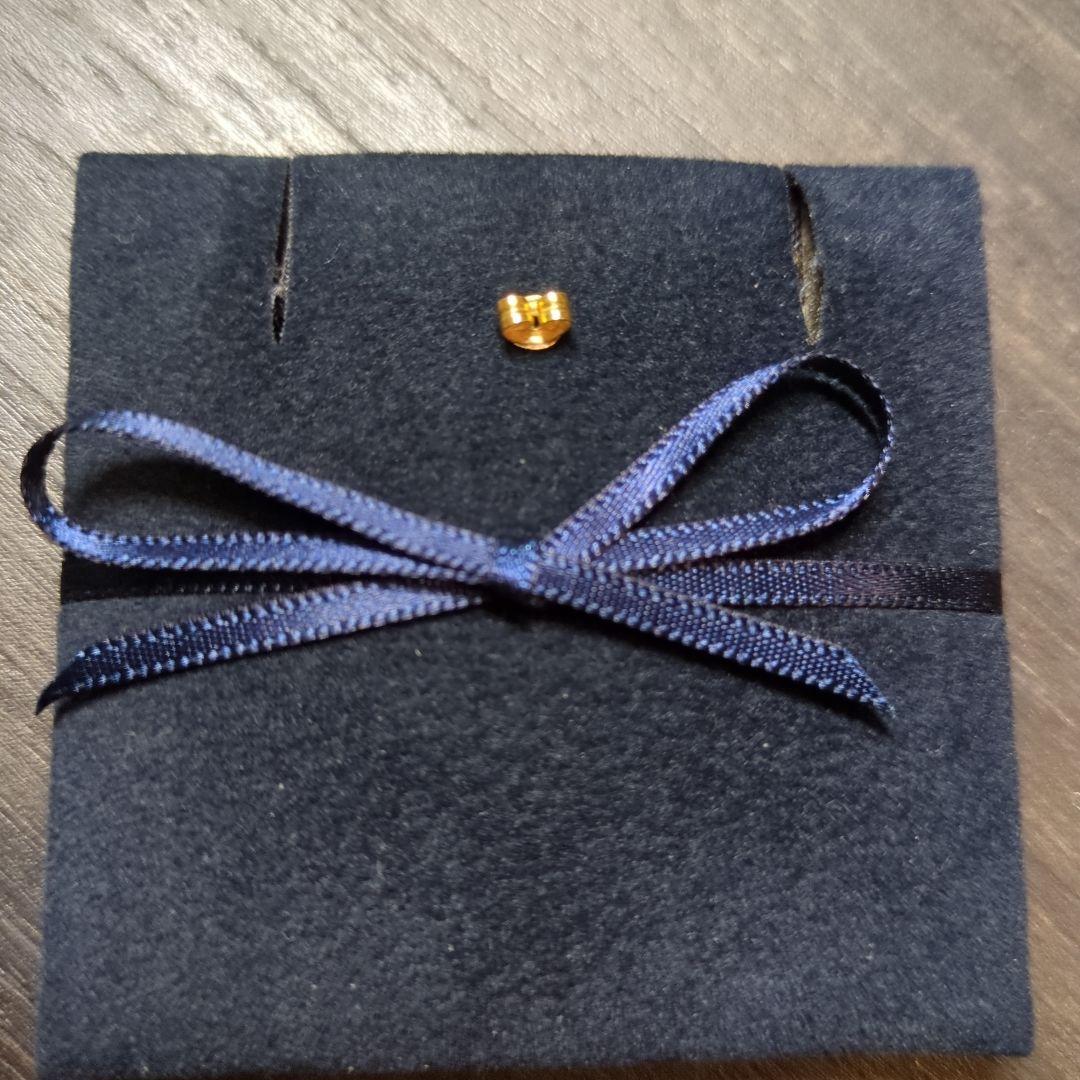 【週末SALE】アーカーイニシャルピアスM(片耳用)