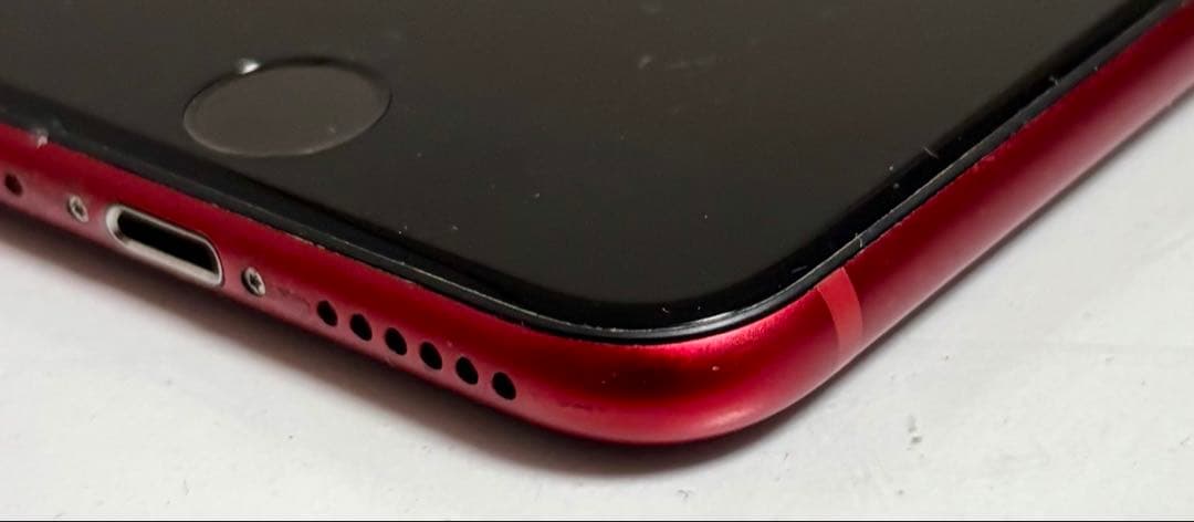 iPhone SE（第2世代）64GB レッド（PRODUCT RED）