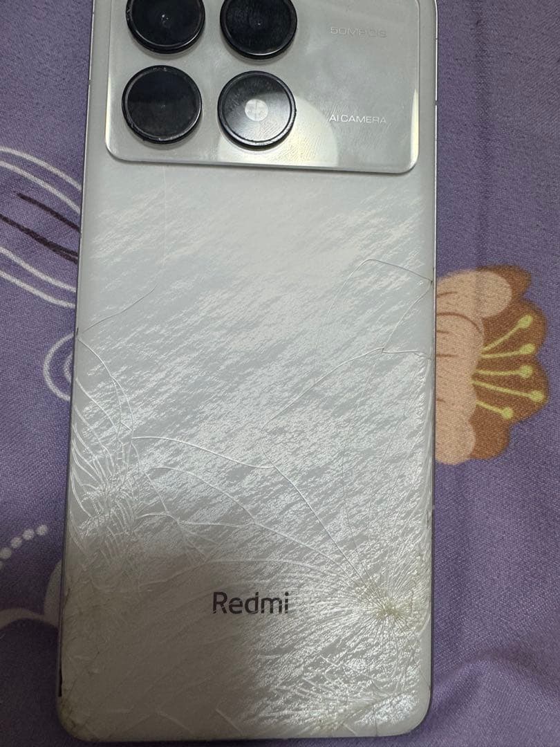 Redmi K70 中国版 256GB 動作正常 背面割れあり