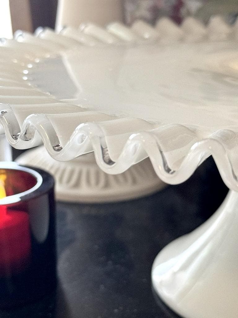 フェントン　ケーキスタンド　シルバークレスト　ミルクガラス　ペデスタル