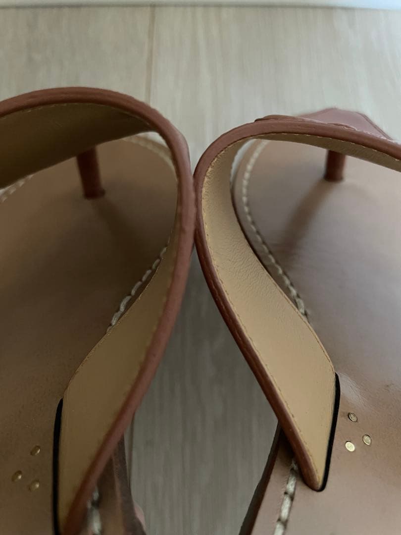 CELINE セリーヌ　トリオンフ　レザー　トングサンダル　フラットサンダル