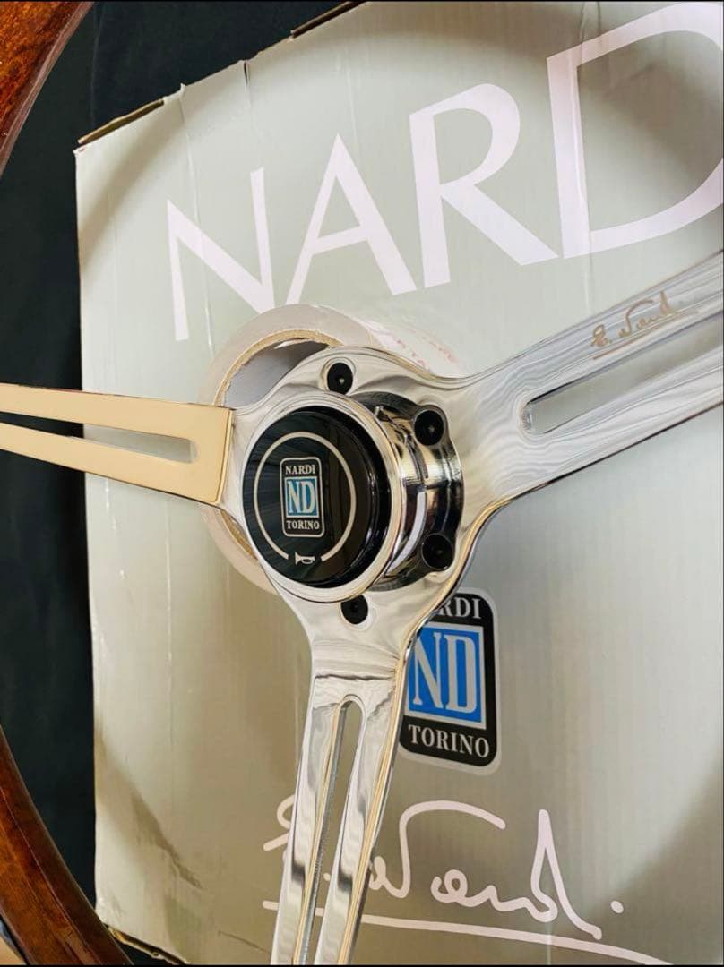 【大幅値下げ】ナルディ（NARDI）クラシックウッド ステアリング 38π