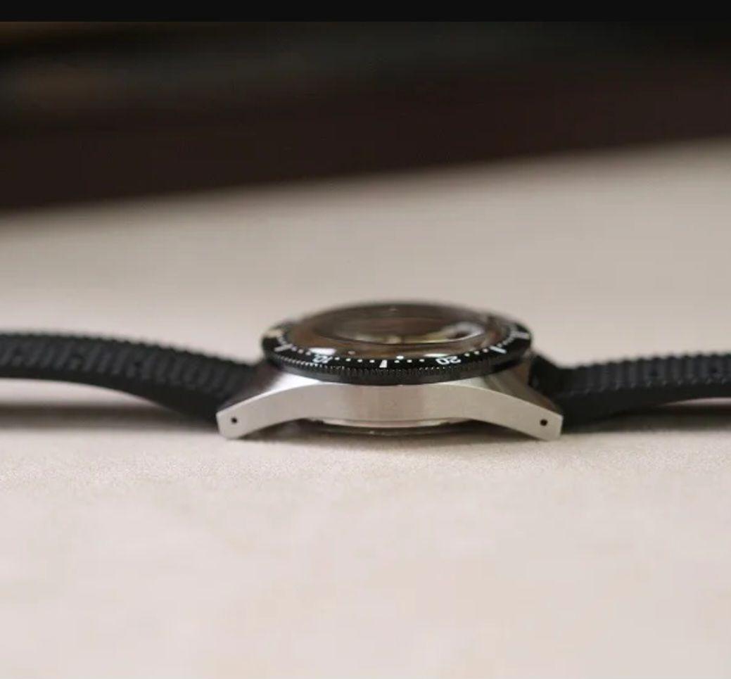 AIRAIN　Sous-Marine Re-Edition DNA strand