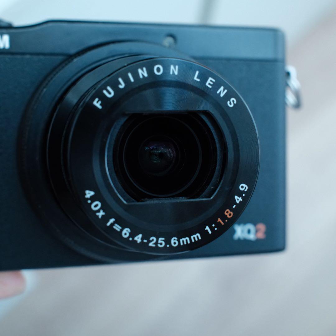 デジタルカメラ FUJIFILM XQ2
