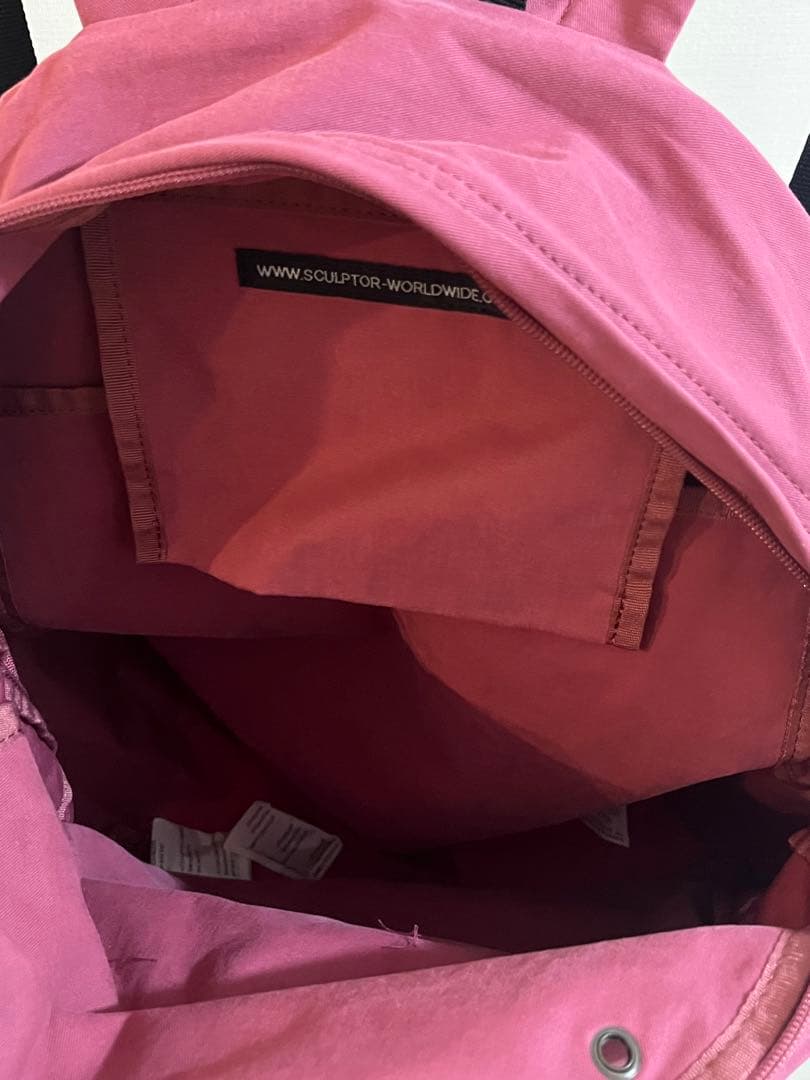 Sculptor ピンク 刺繍リュックサック（新品タグ付き）