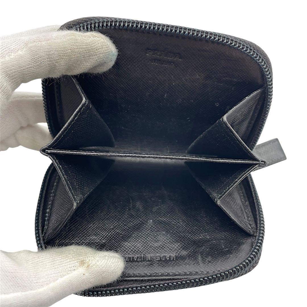 PRADA　プラダ　ケース　サフィアーノ　黒　ブラック　レザー