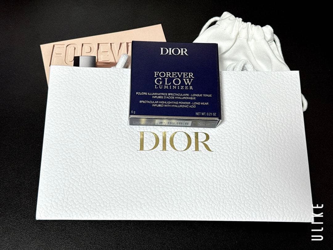 Dior ディオールスキン フォーエヴァー グロウ ルミナイザー 001