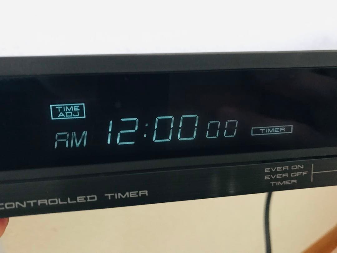 AKAI オーディオタイマー　DT-128 2系統プログラム　稼働品　昭和レトロ