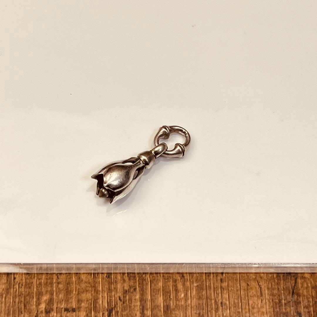 LONE ONES（ロンワンズ）ネックレストップ ティアー ベル ペンダント