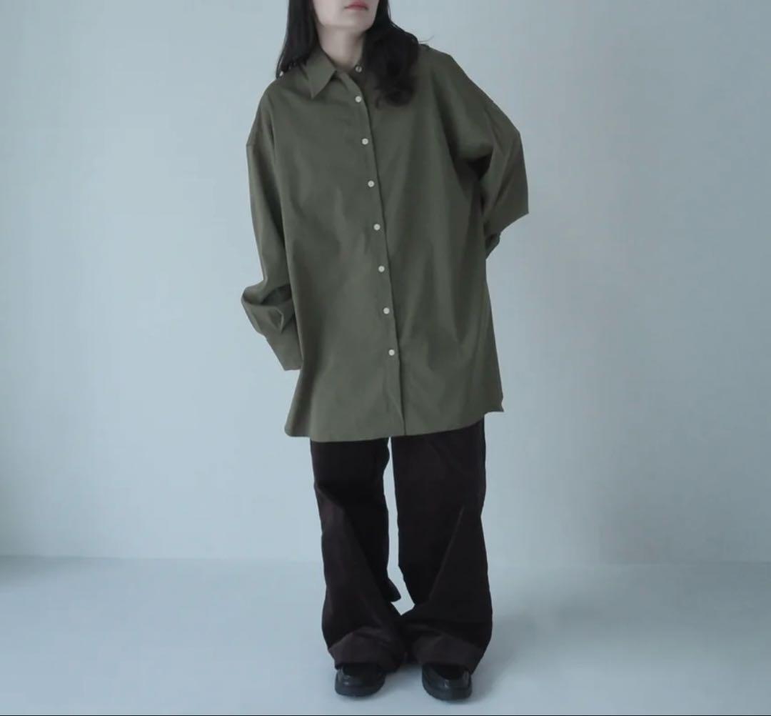 PoFF ポーフ　peach skin shirt 勝田里奈　オーバーサイズ