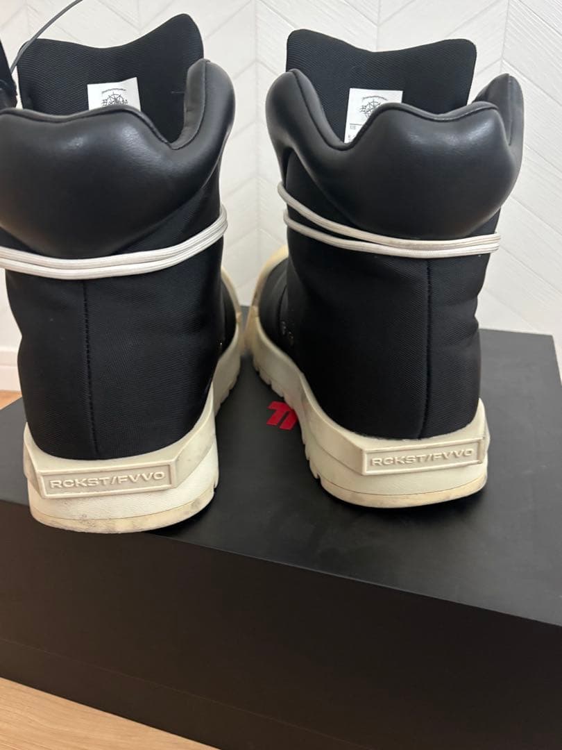 f*n様 R/F ホワイトスニーカー26.5