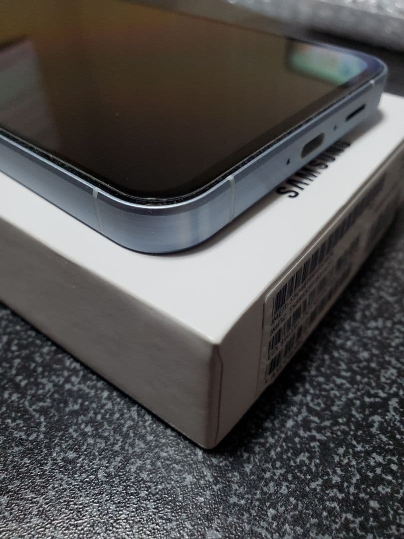 超美品　Galaxy A55 5G SC-53E docomo SIMフリー