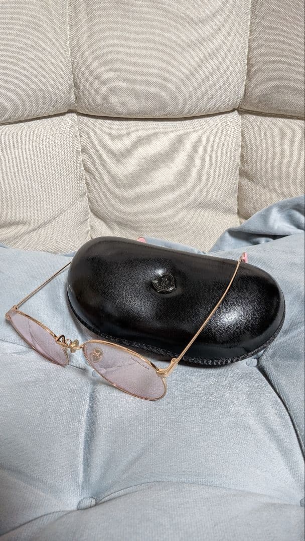 モンクレール　サングラス　ピンク