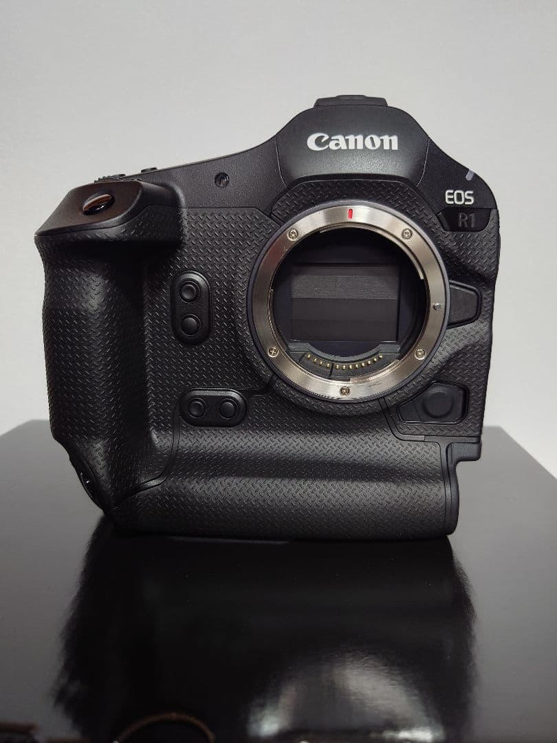 渡*輔様 【極上美品】Canon EOS R1