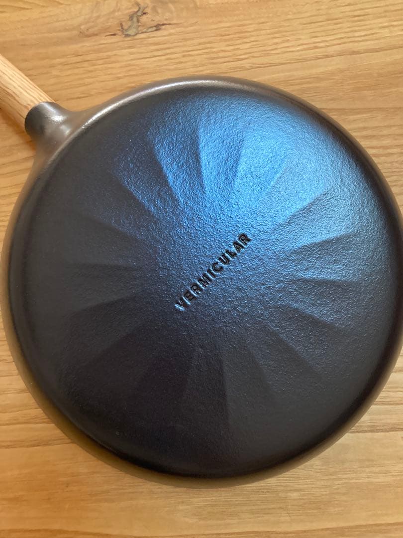 【VERMICURAR】フライパン #26 木製ハンドル/オーク