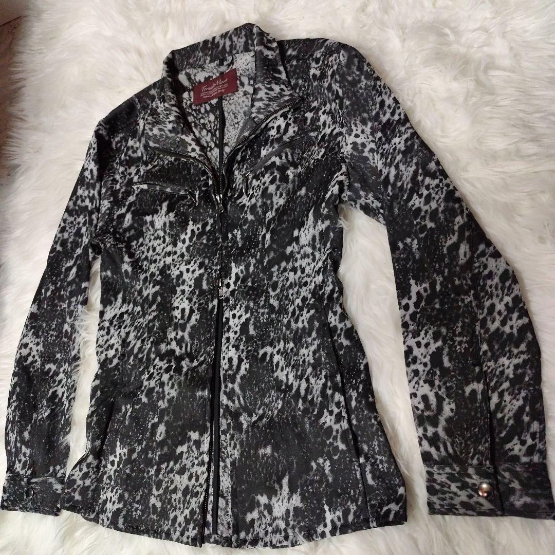 未使用に近い　トルネードマート豹柄 ブラック×グレージャケット　サイズＬ