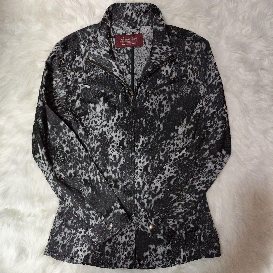 未使用に近い　トルネードマート豹柄 ブラック×グレージャケット　サイズＬ