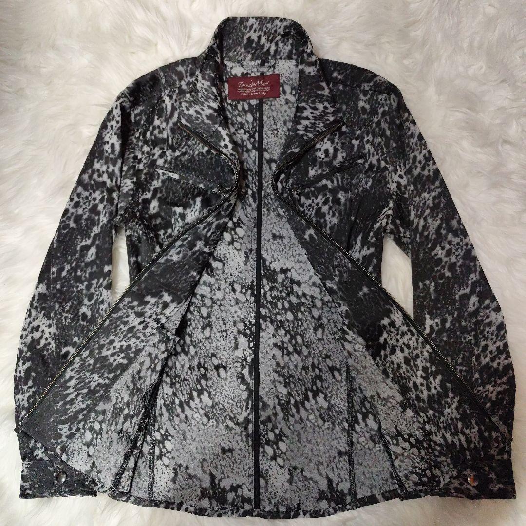 未使用に近い　トルネードマート豹柄 ブラック×グレージャケット　サイズＬ