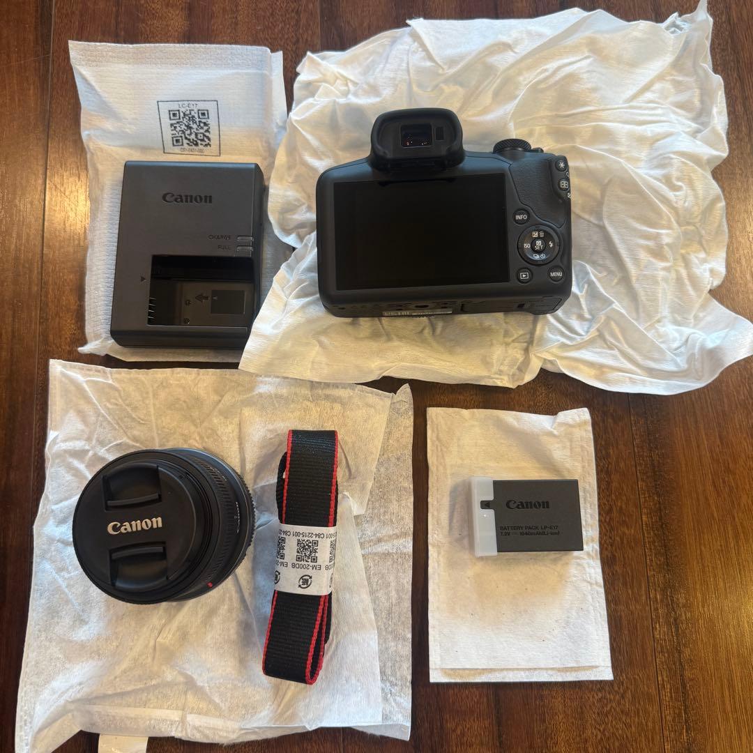 【新品未使用】EOS R100 RF-S18-45mm STMレンズキット