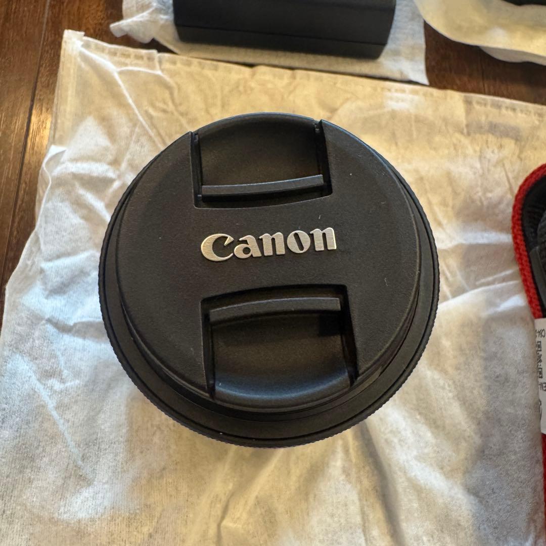 【新品未使用】EOS R100 RF-S18-45mm STMレンズキット