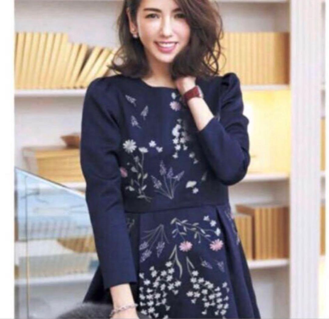 Chesty フラワーエンブロイダリーサテンワンピース