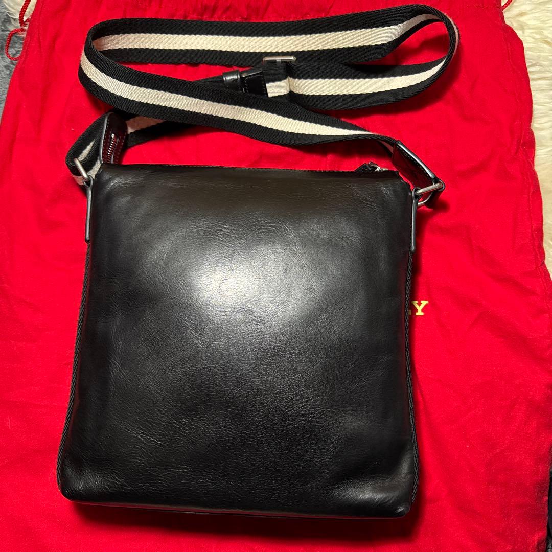 BALLY バリー USTON-SM 本革 レザー ショルダーバッグ ブラック