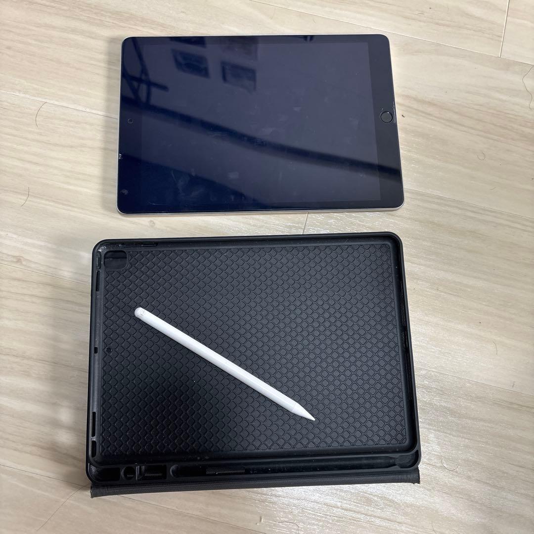 Apple iPad 代9世代　64GB wi-fiモデル