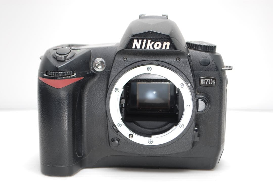 ❤️旅行やスポーツ観戦に❤️Nikon D70S ダブルレンズセット 格安 良品