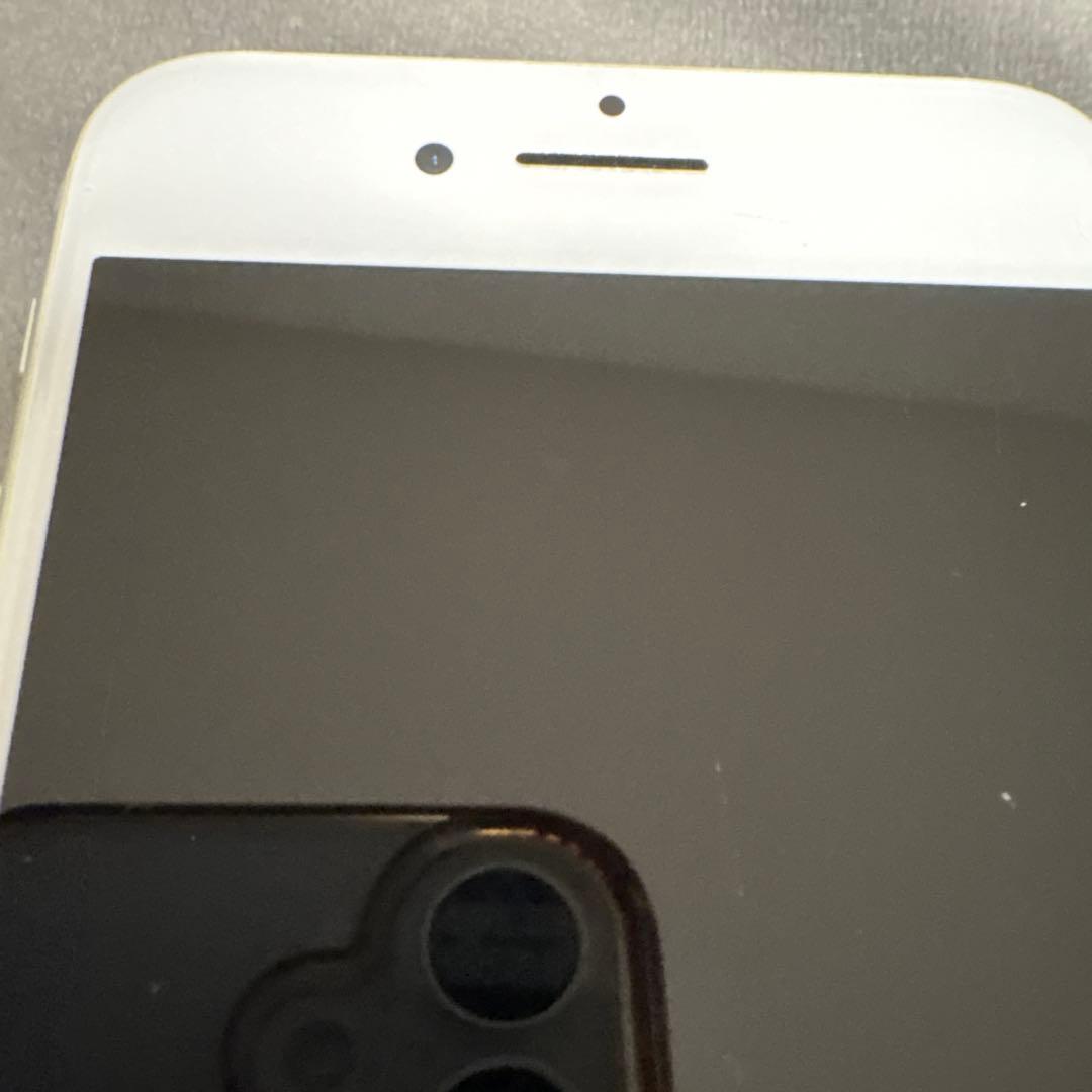 ②iPhone 8 64GB バッテリー74% SIMフリー