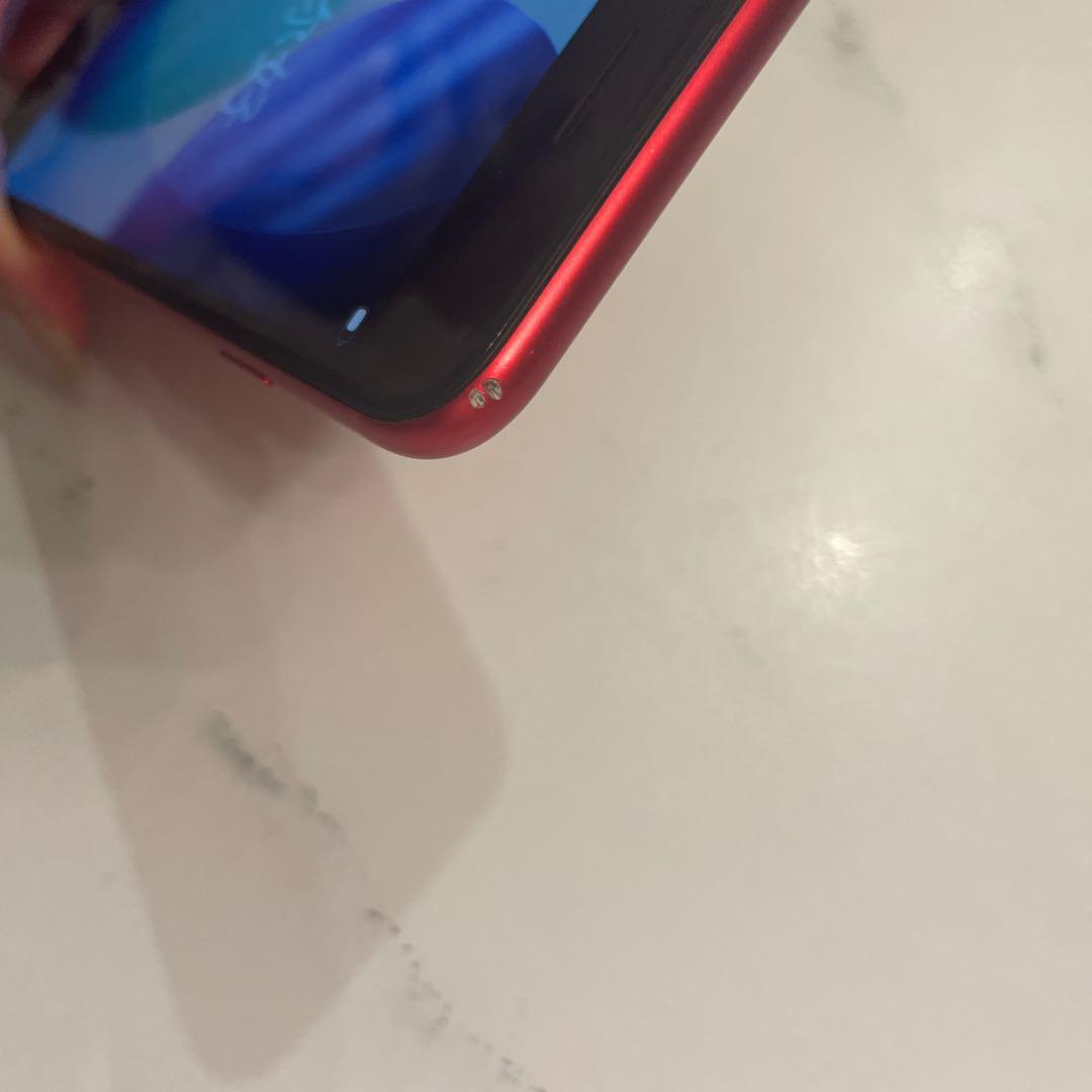 iPhone SE (第2世代) SIMフリー64GB本体のみ