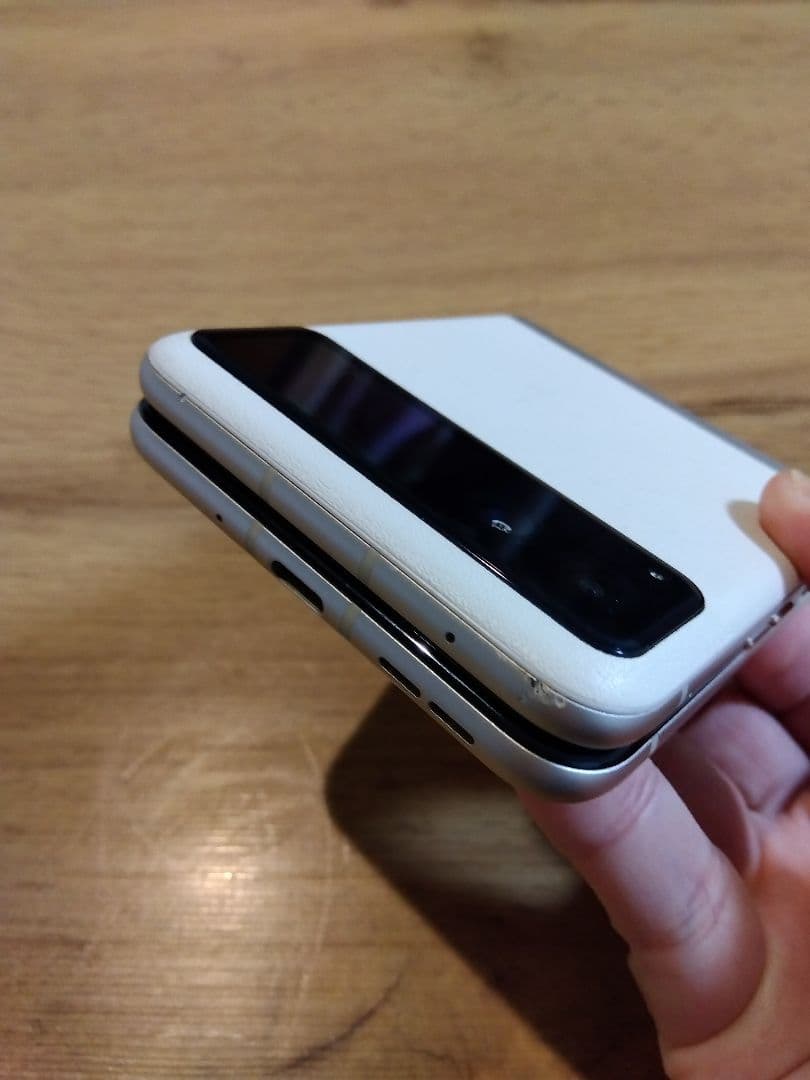 【K&Y☆atelier】motorola　razr40