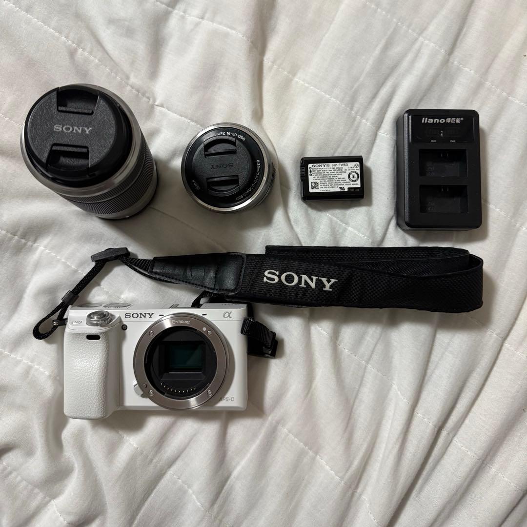 SONY α6000 ミラーレス一眼 ホワイト