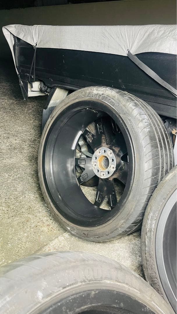 20インチ スポークデザイン ホイールセット