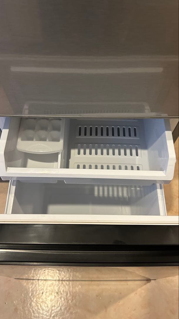 ※※ミニマムゆう※※★値下げ交渉OK★AQUA冷蔵庫（126L_2ド...