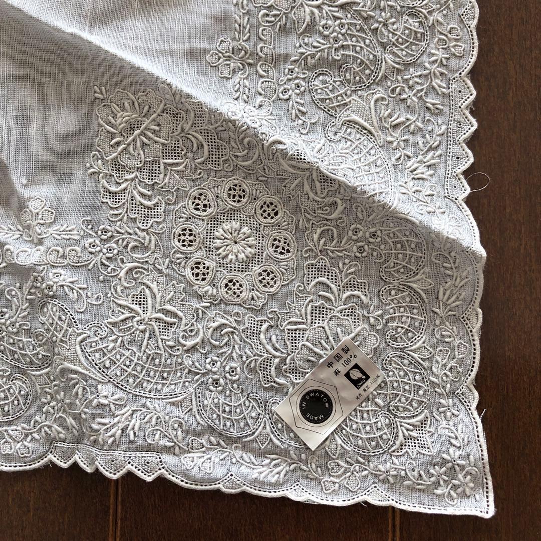 未使用　スワトウ　ハンカチ　麻100% 汕頭　手刺繍　SWATOW リネン　川辺