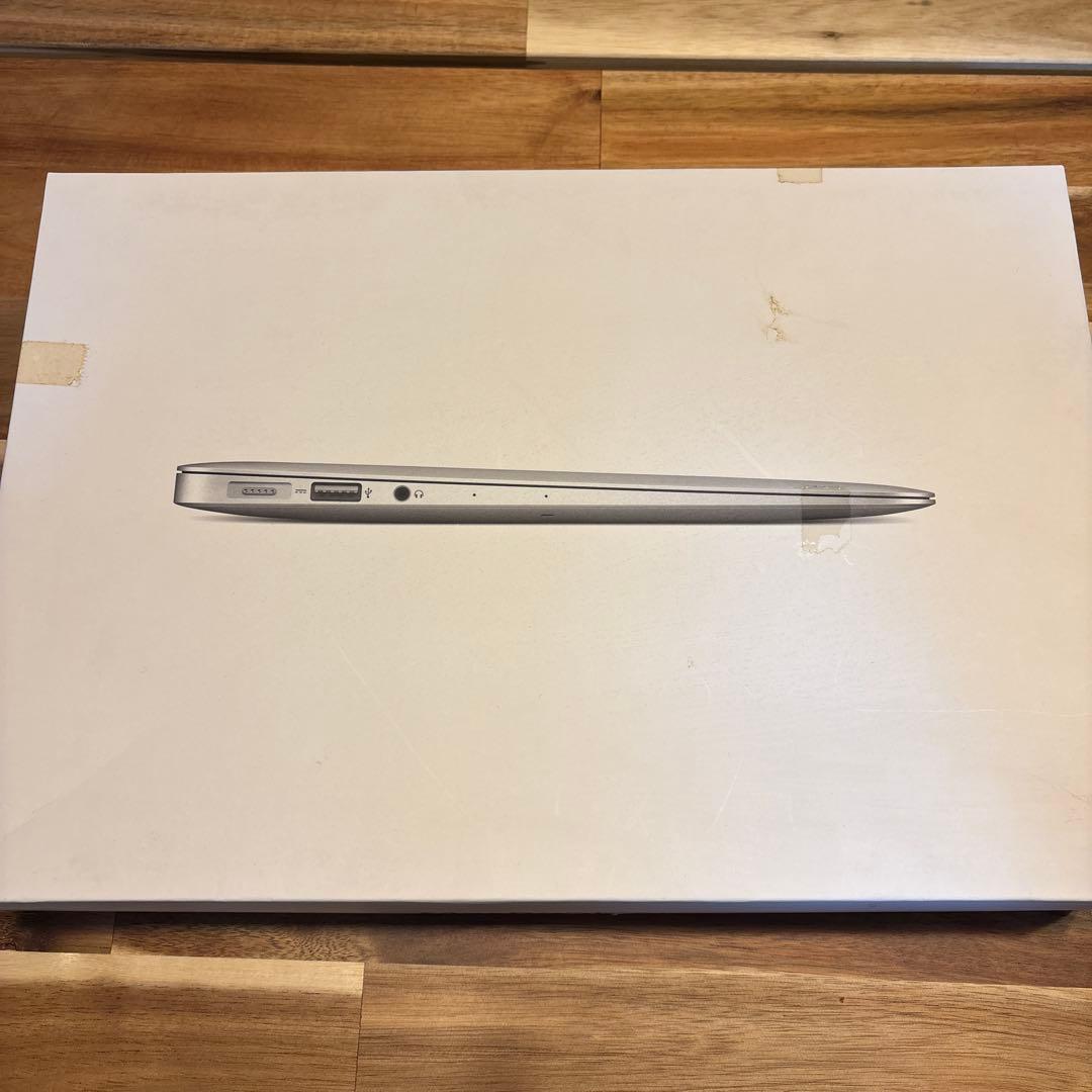 MacBook Air シルバー 11インチ