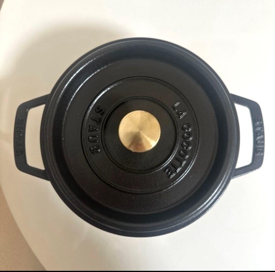 ストウブ(Staub) ココットラウンド ブラック 20cm マルチスプーン付き