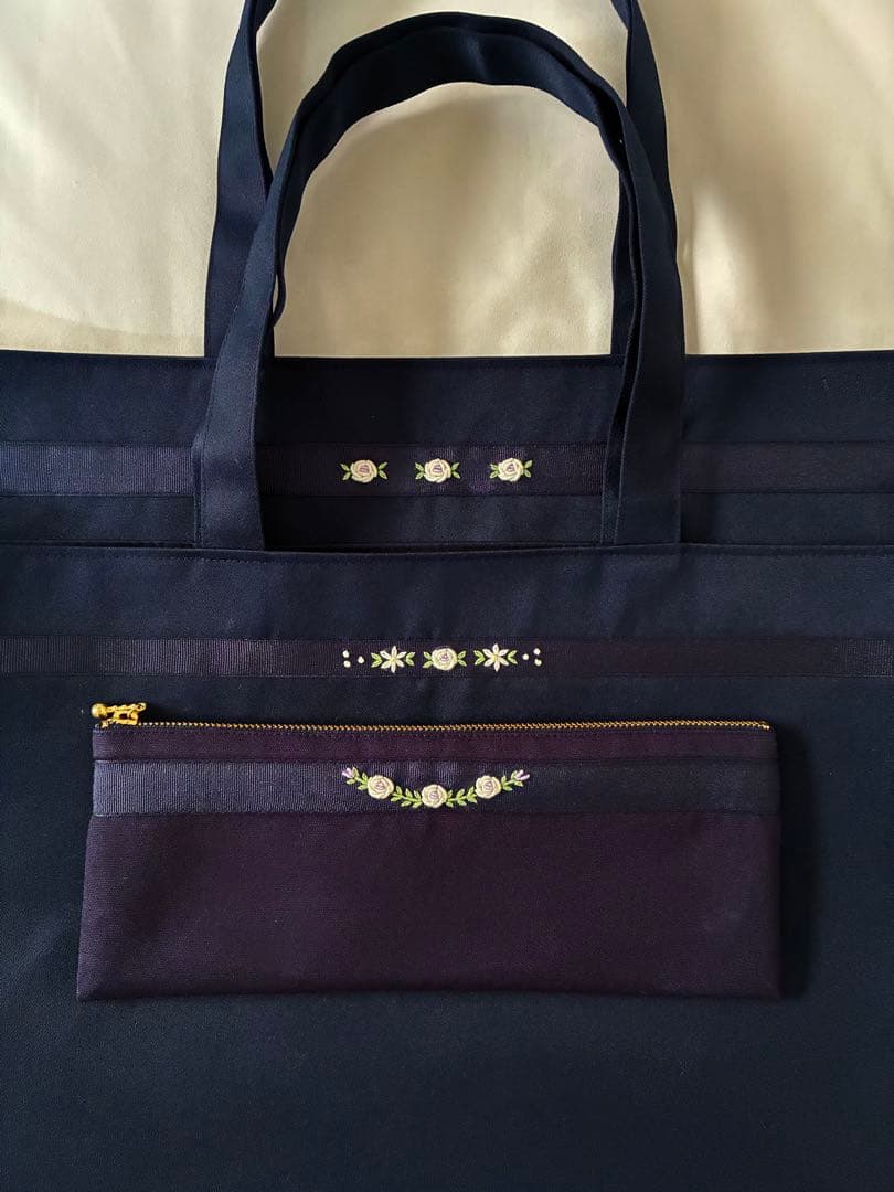 こん様　手刺繍　ビッグトート2点　小物入れ　お受験