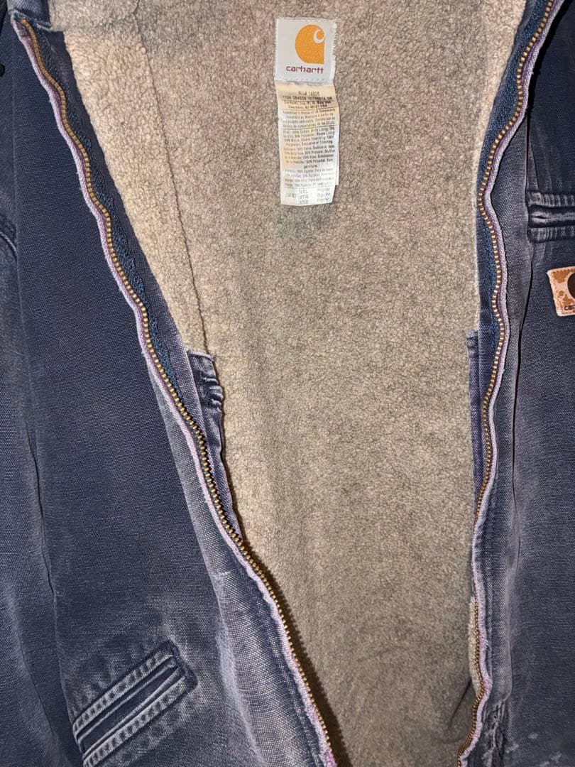 Carhattt アクティブジャケット　ダークネイビー　フェード