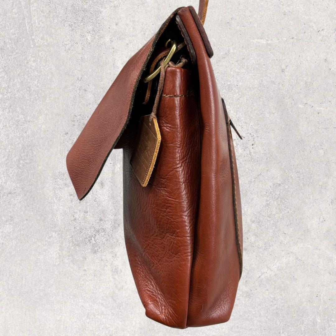 HERZ ヘルツ 半かぶせ ショルダーバッグ M ブラウン 本革 斜め掛け