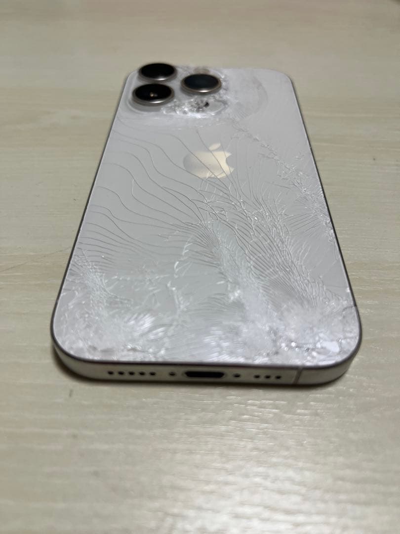 iPhone15proジャンク