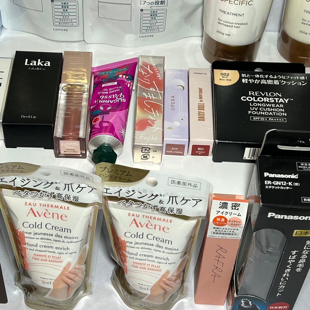 ファンデーションなど