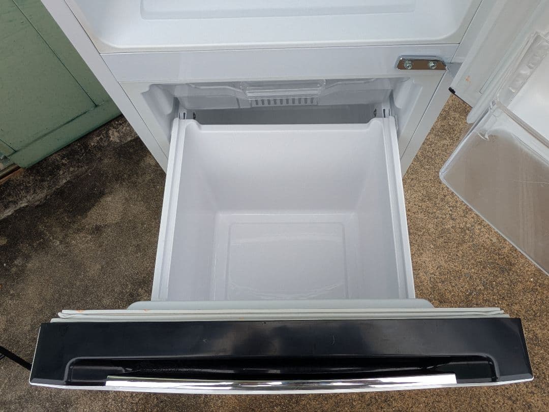 ［489］ 名古屋限定送料無料！ 冷蔵庫 ハイセンス 2018年製 130L