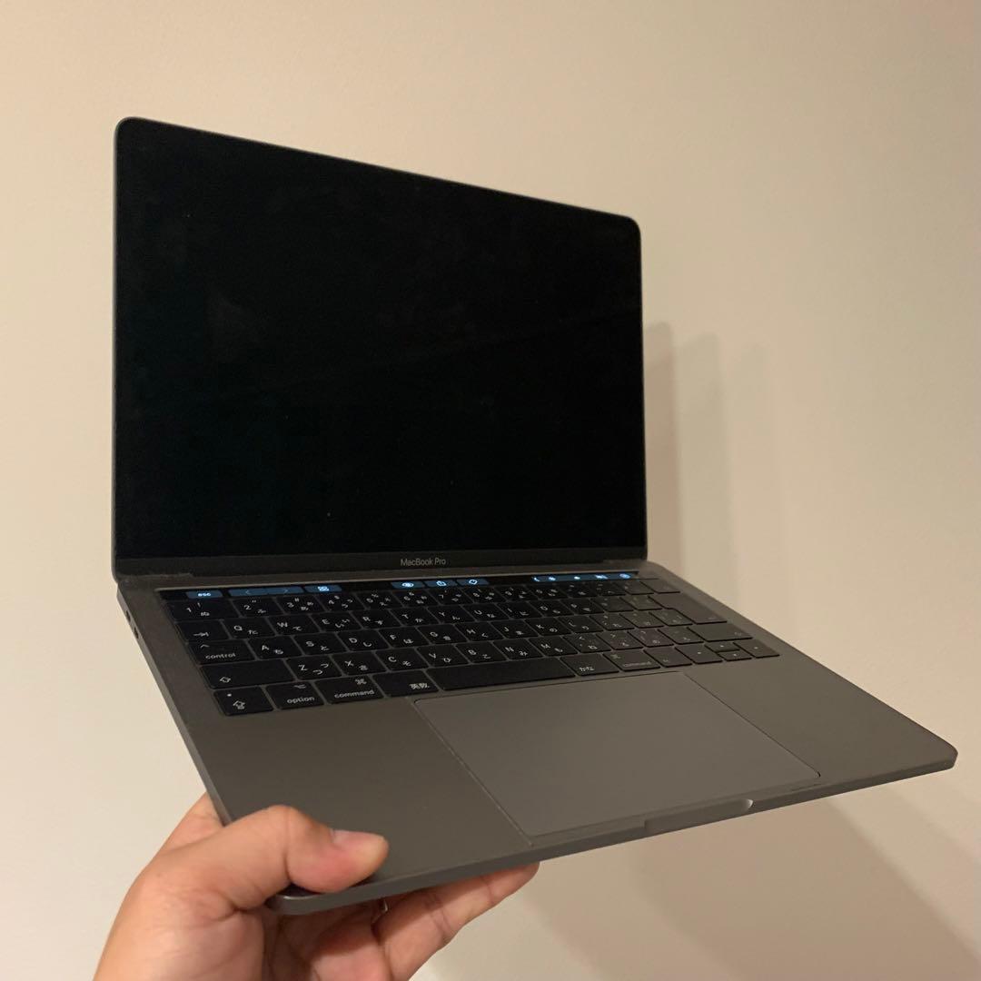 Macbook pro 13インチ　2016年