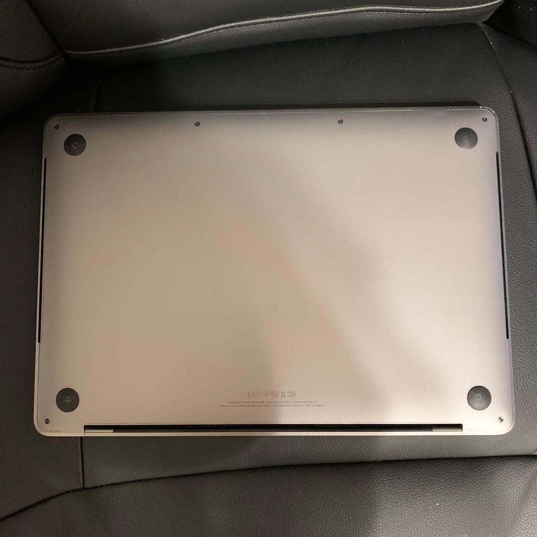 Macbook pro 13インチ　2016年